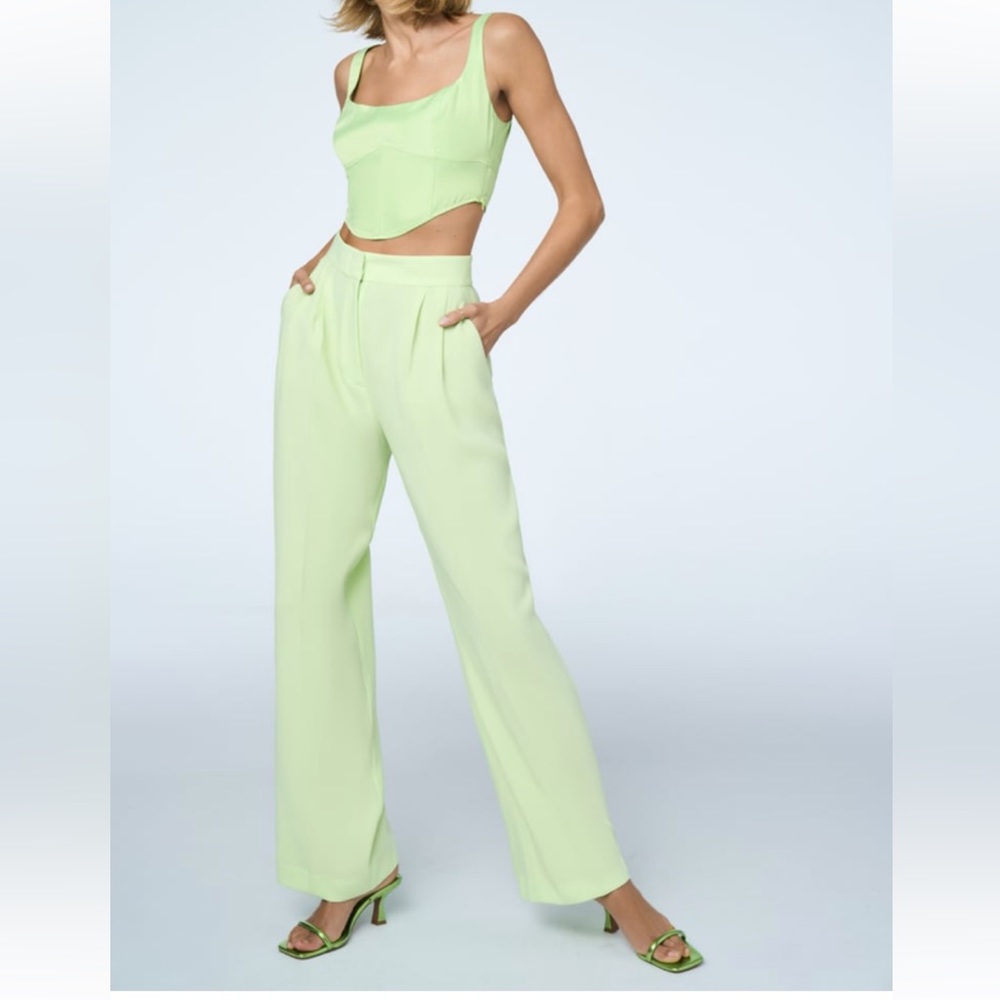 💚ZARA- SATIN EFFECT BUSTIER TOP💚